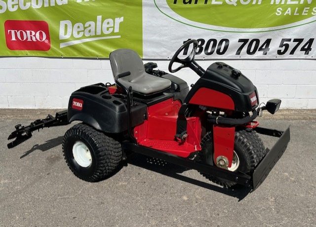 Toro Sand Pro - 3040 Bunker Rake Used Australia - Front angle 1