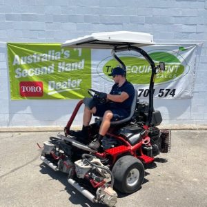 Toro Triflex Hybrid 3320 Greensmower - Left Side