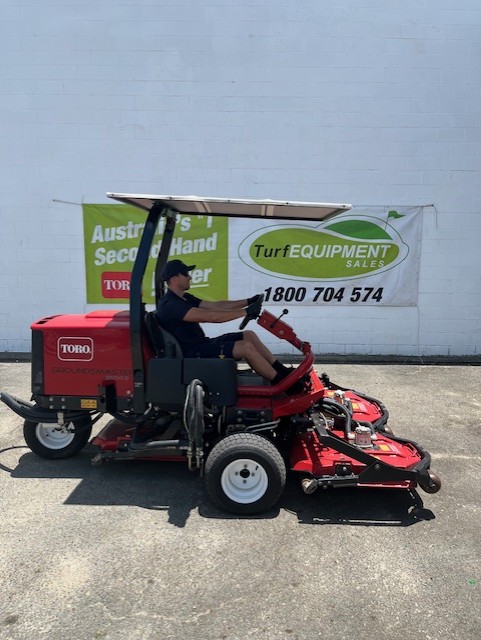 Toro 3500D - Groundsmaster - Used - Australia - Right side
