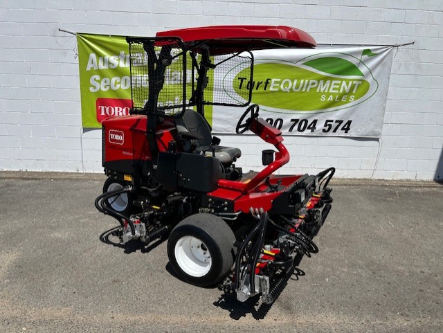 Toro 3550 - D Reelsmaster Used mower Front Angle 2
