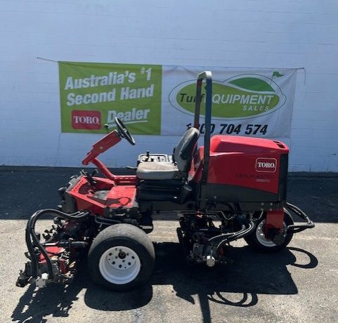 Toro 3550 - D Reelsmaster Used mower side 1
